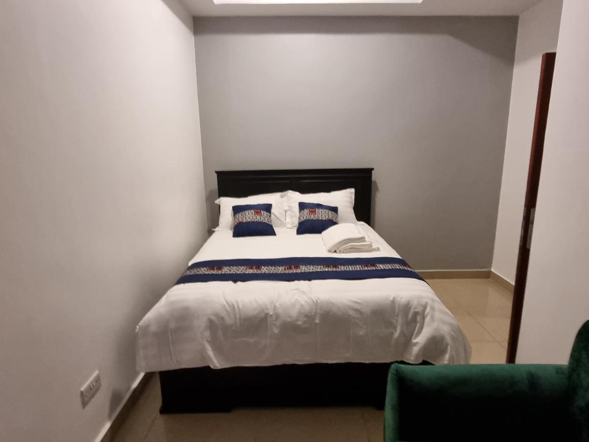 Eika Suites At Acacia Kampala Exteriör bild