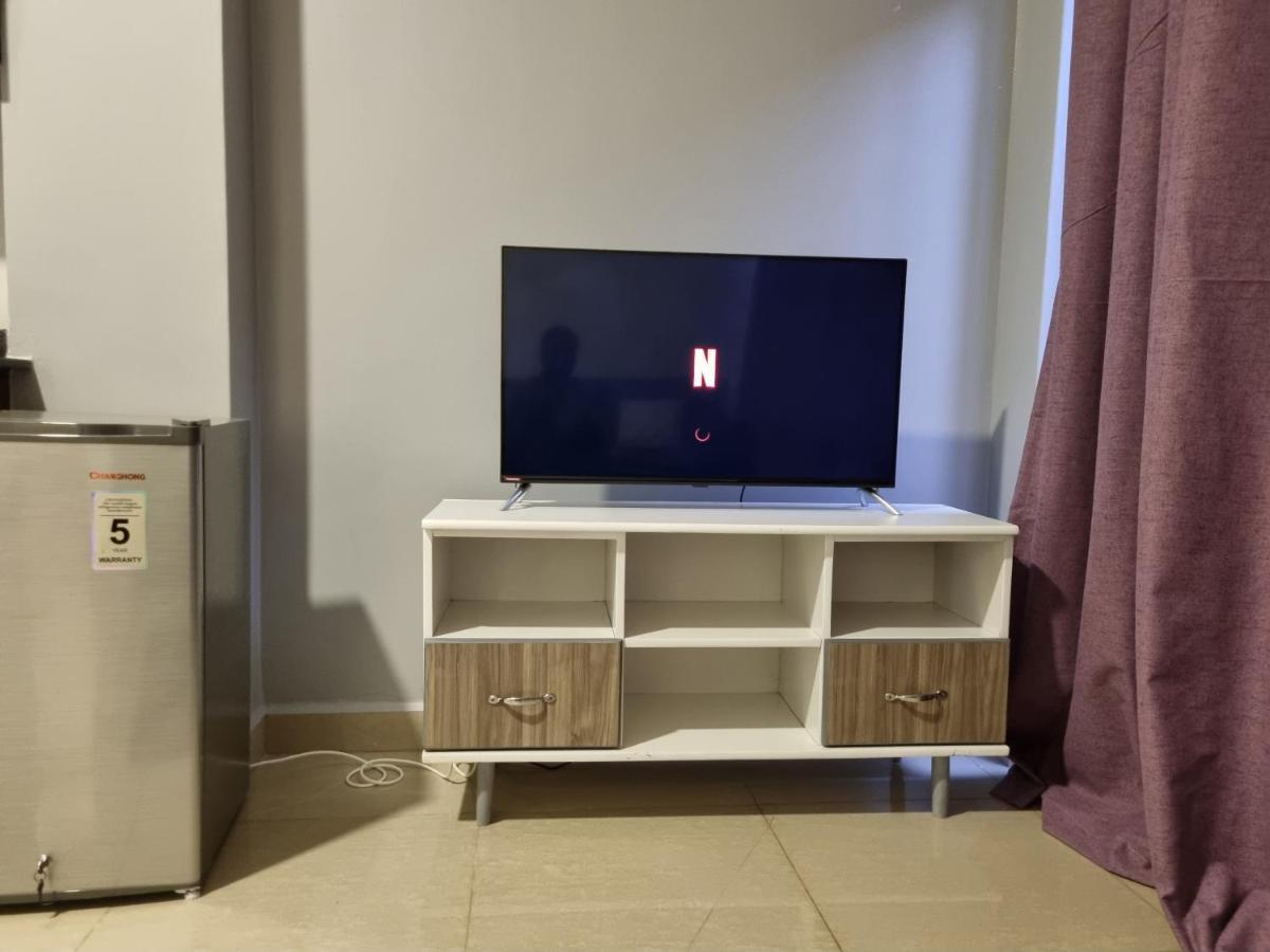 Eika Suites At Acacia Kampala Exteriör bild