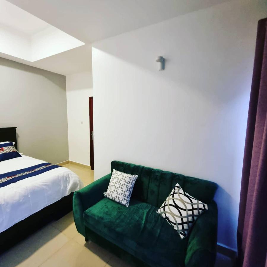 Eika Suites At Acacia Kampala Exteriör bild